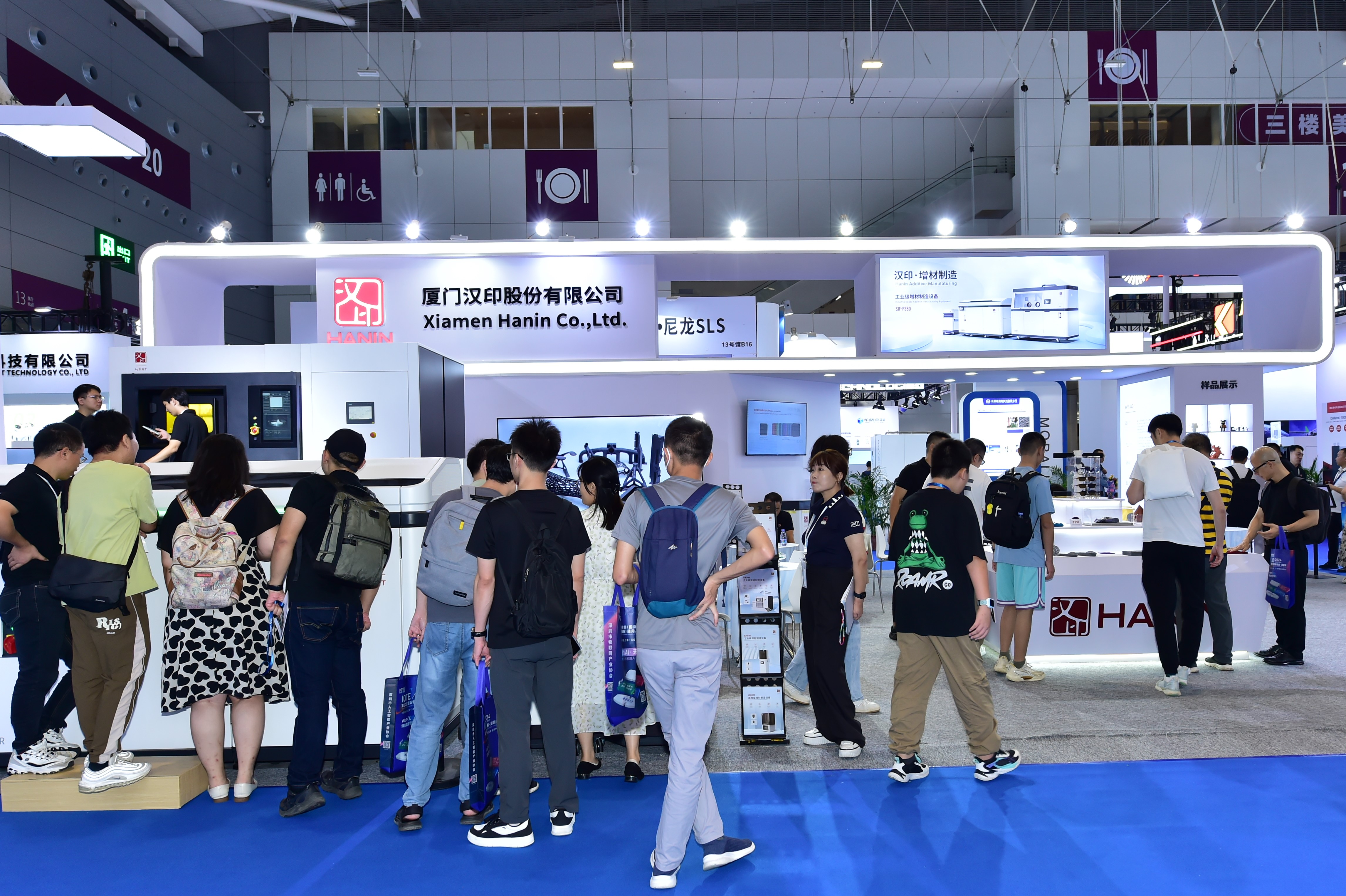 Booths_16